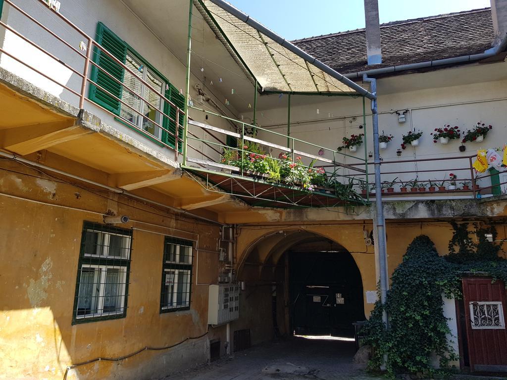 Luk Old Town Apartment 锡比乌 外观 照片